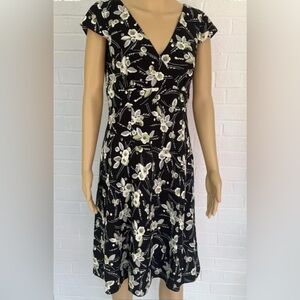 Ann Taylor LOFT Black w/ Sage Green Beige Floral Dress Women's Size 4